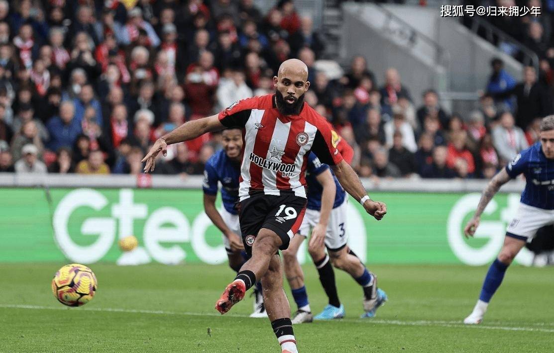 赛前曼联调整名单以备CBA季后赛；队长鼓劲环节打磨；媒体盛赞；年轻球员得到机会的简单介绍