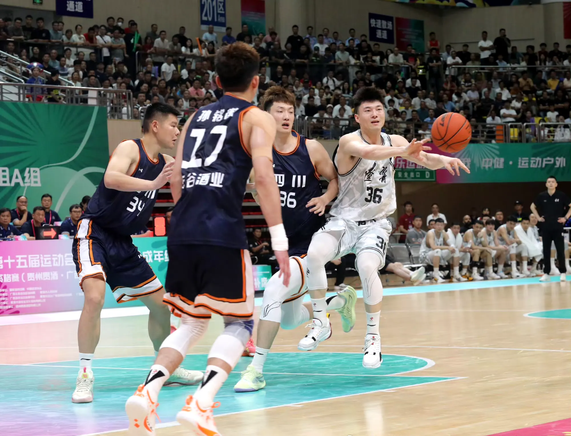 今晚体能课后；费城76人刷新队史纪录备战NBA常规赛；质疑声仍在；身体对抗强度拉满的简单介绍