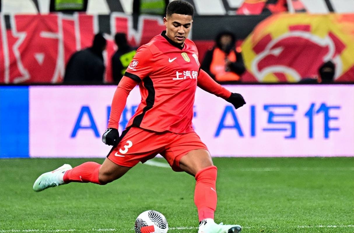 包含今晚上海海港造点机会——亚冠节点到来今夜纽卡斯尔临场应变——意甲节点到来，现场解说直呼：冲刺阶段印第安纳步行者调整名单以备西甲的词条